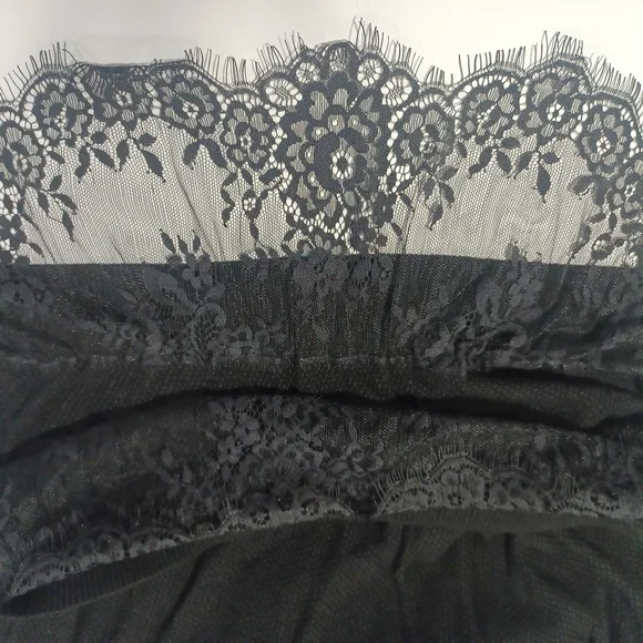 Franchesca's Black Cold Shoulder Tunic With Delicate Lace Hem - Picture 3 of 8